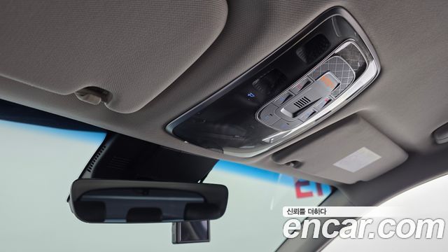 Genesis GV70 2021 — photo 23
