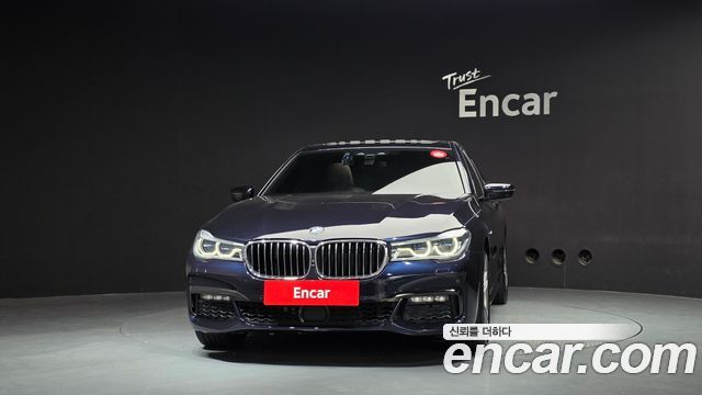 BMW 7-Series 2018 — photo 3