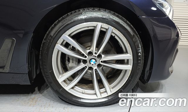 BMW 7-Series 2018 — photo 7
