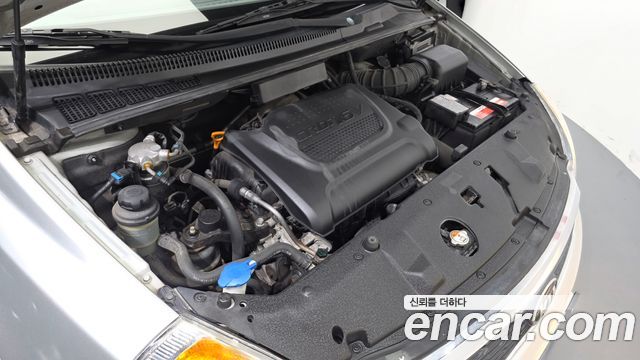 Kia Canival 2013 — photo 6
