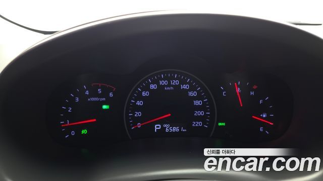 Kia Canival 2013 — photo 11