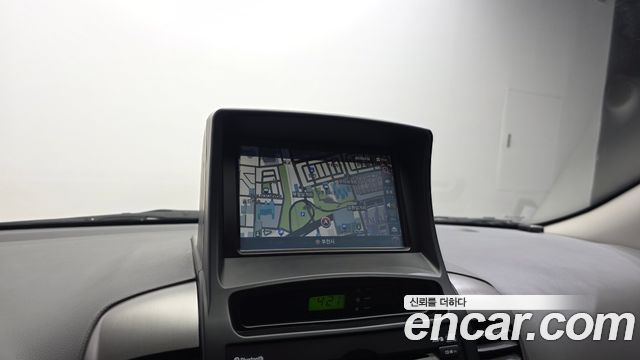 Kia Canival 2013 — photo 21