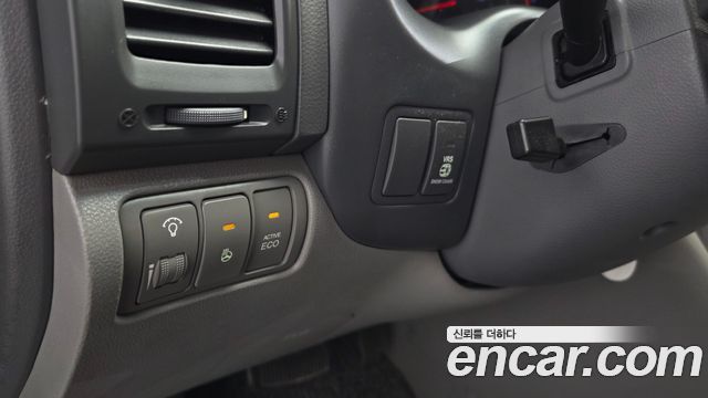 Kia Canival 2013 — photo 23