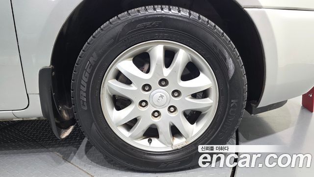 Kia Canival 2013 — photo 7