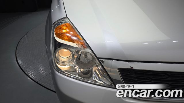 Kia Canival 2013 — photo 8