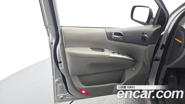 Kia Canival 2013 — photo 14