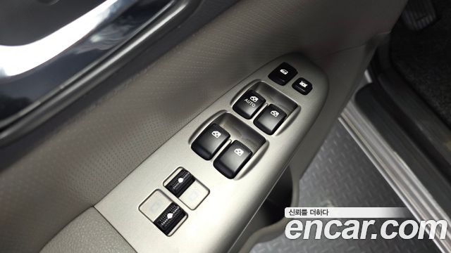 Kia Canival 2013 — photo 29