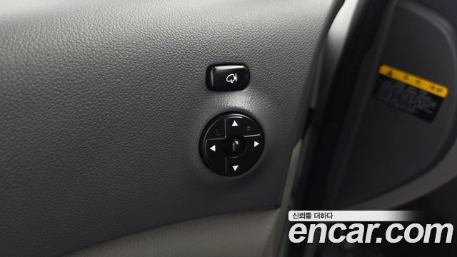 Kia Canival 2013 — photo 30