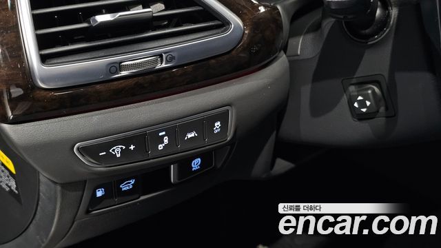 Genesis G90 2021 — photo 26