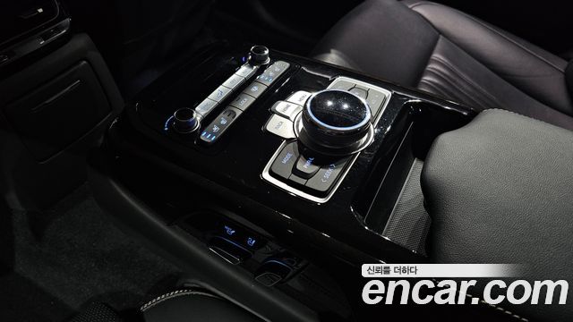 Genesis G90 2021 — photo 27