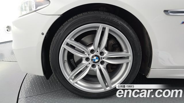 BMW 5-Series 2016 — photo 5