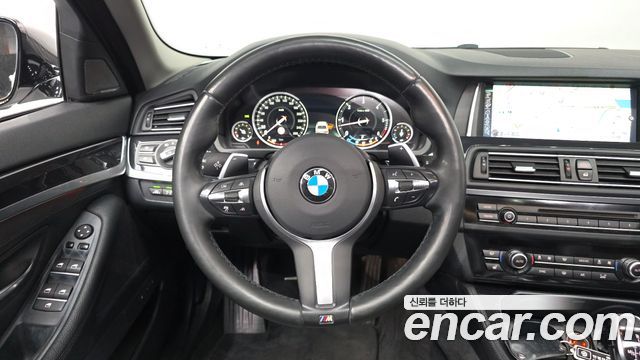 BMW 5-Series 2016 — photo 19