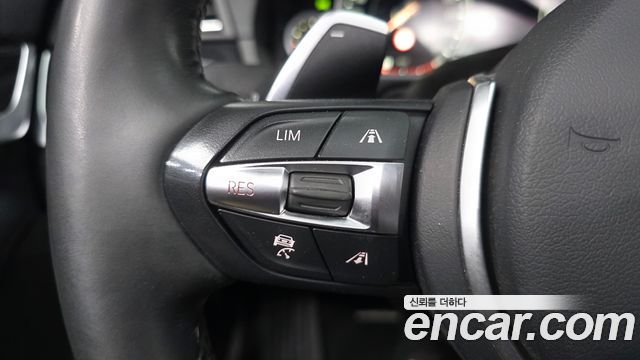 BMW 5-Series 2016 — photo 28