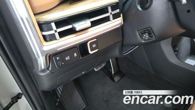 Hyundai Santafe 2025 — photo 19