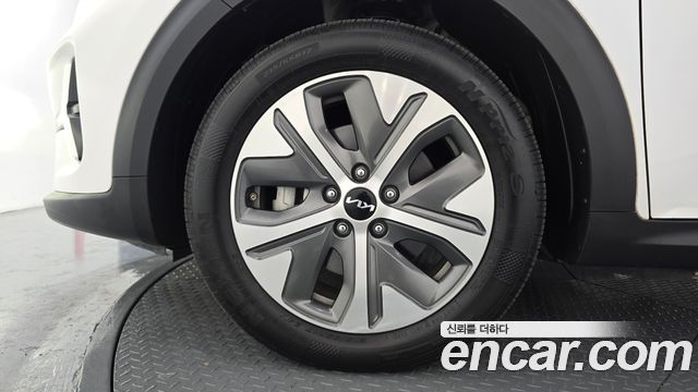 Kia Niro 2023 — photo 5