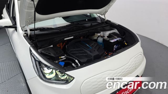 Kia Niro 2023 — photo 6