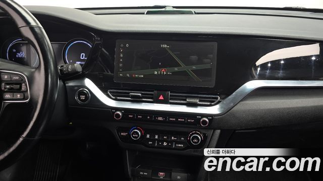 Kia Niro 2023 — photo 13