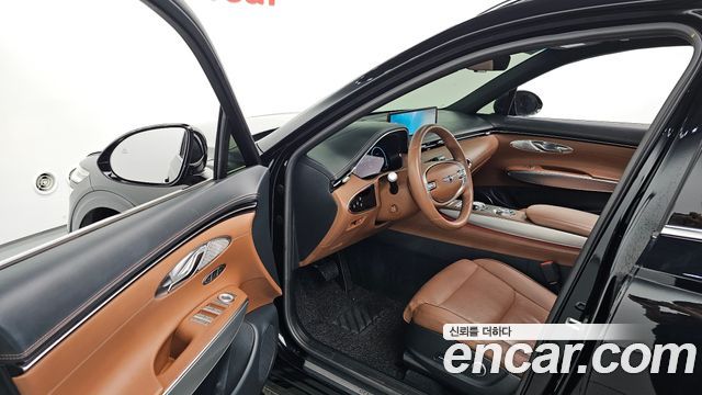 Genesis GV70 2022 — photo 13