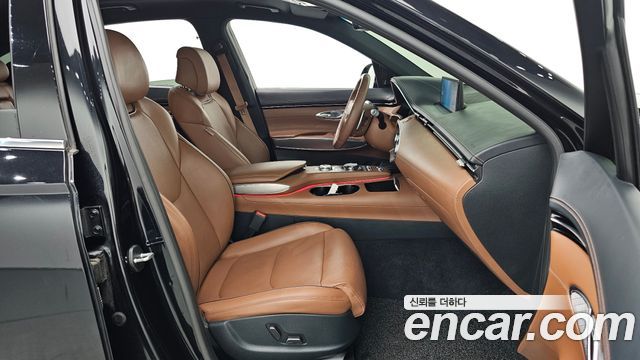 Genesis GV70 2022 — photo 17