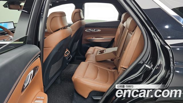 Genesis GV70 2022 — photo 16