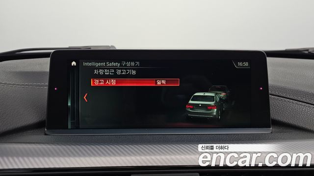 BMW 3-Series 2018 — photo 22