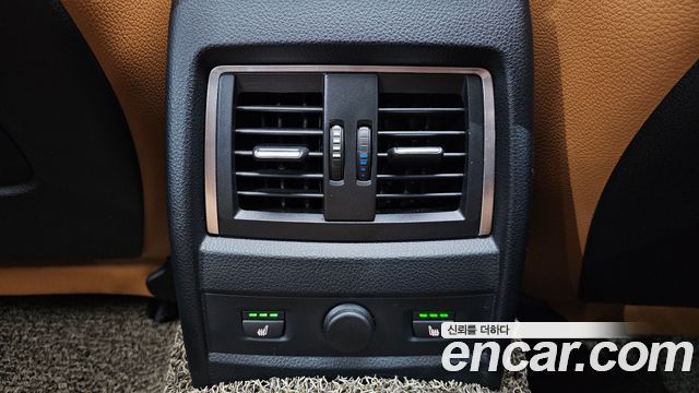 BMW 3-Series 2018 — photo 30