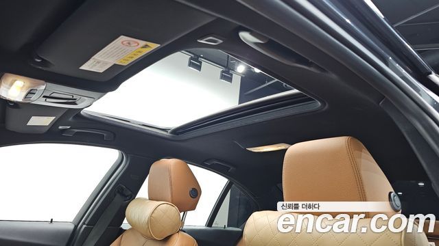 BMW 3-Series 2018 — photo 31