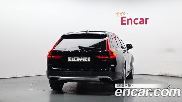 Volvo V90 2017 — photo 4