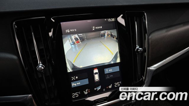Volvo V90 2017 — photo 16