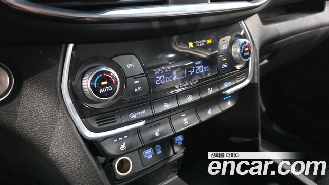Hyundai Santafe 2019 — photo 22