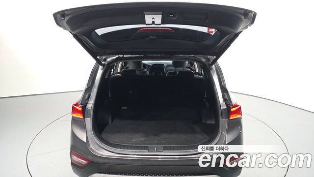 Hyundai Santafe 2019 — photo 26