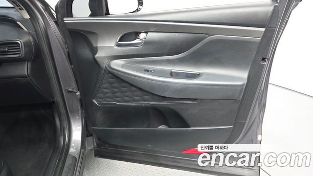 Hyundai Santafe 2019 — photo 14