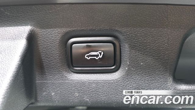 Hyundai Santafe 2019 — photo 27