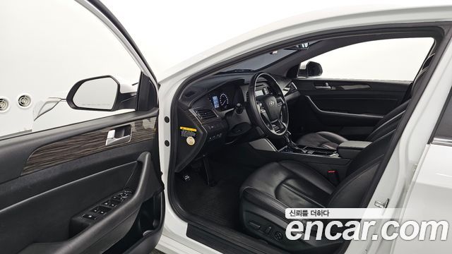 Hyundai Sonata 2015 — photo 13