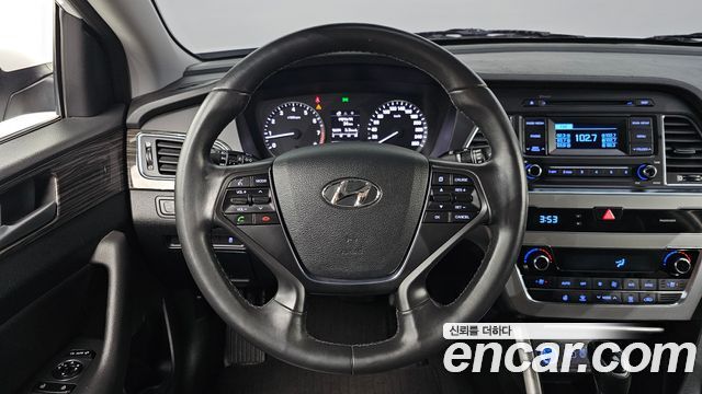 Hyundai Sonata 2015 — photo 19