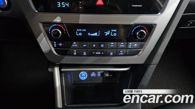 Hyundai Sonata 2015 — photo 22