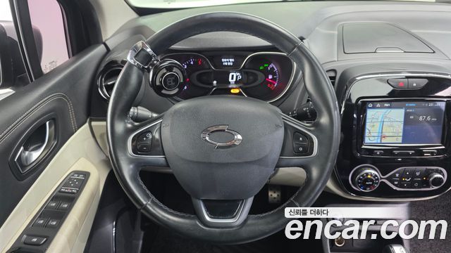 Renault Korea QM3 2018 — photo 19