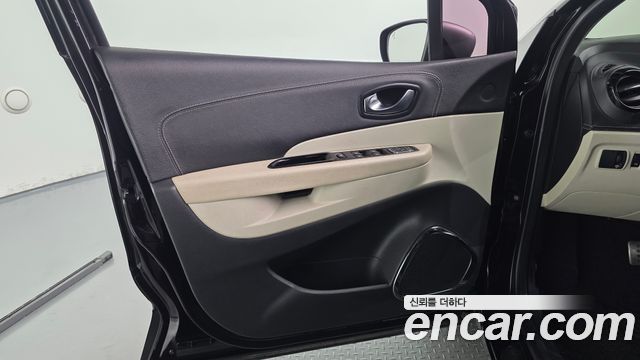 Renault Korea QM3 2018 — photo 14