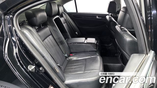 Hyundai Genesis 2014 — photo 12