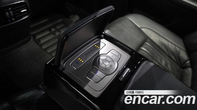 Hyundai Genesis 2014 — photo 18