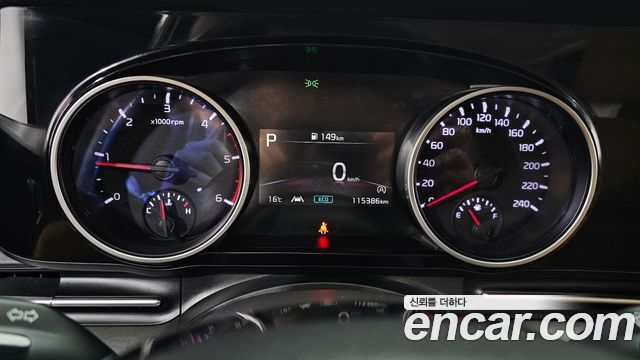 Kia Canival 2021 — photo 11
