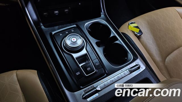 Kia Canival 2021 — photo 12