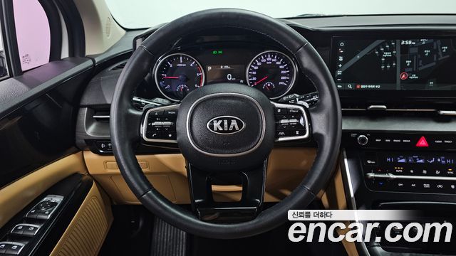 Kia Canival 2021 — photo 19