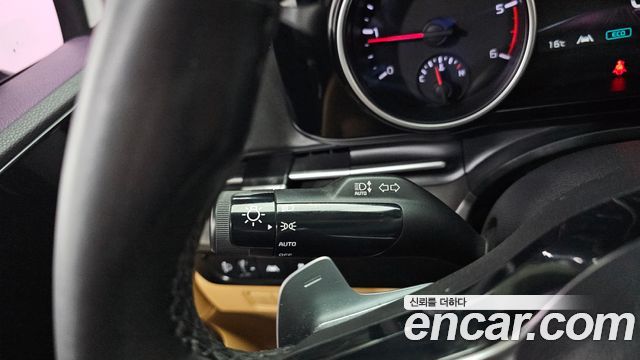 Kia Canival 2021 — photo 29