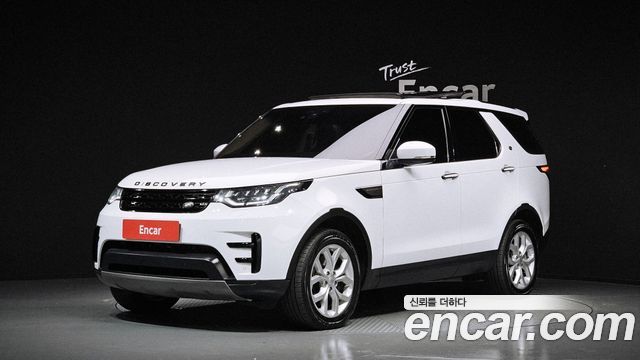 Land Rover Discovery 2018 — photo 1
