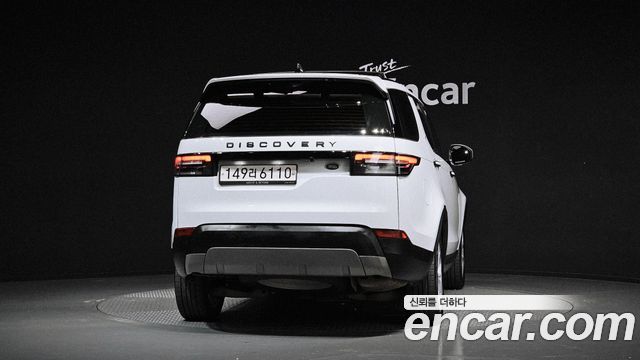 Land Rover Discovery 2018 — photo 4