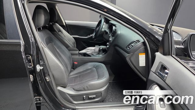 Kia K5 2013 — photo 11