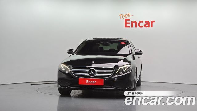 Mercedes-Benz E-Class 2018 — photo 3