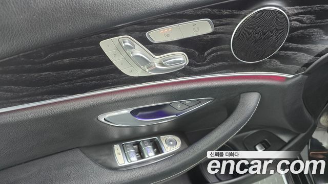 Mercedes-Benz E-Class 2018 — photo 27