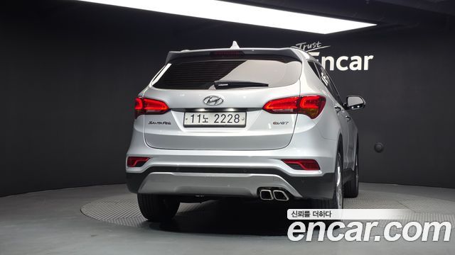 Hyundai Santafe 2016 — photo 4
